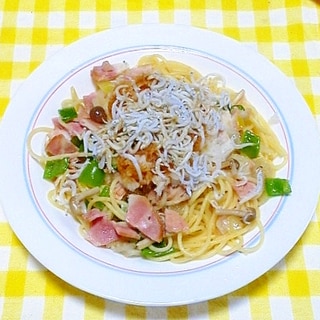 シラスと大根おろしのせパスタ